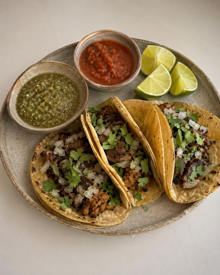 Frisch zubereitete Tacos für JUNTO 